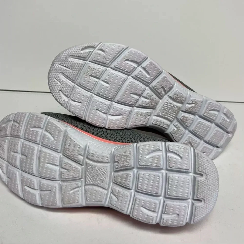 Skechers great minor